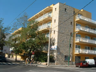 Hotel Gala , muy cerca de la Playa y del Aeropuerto 